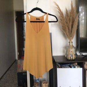 V-neck mustard yellow flowy tank top